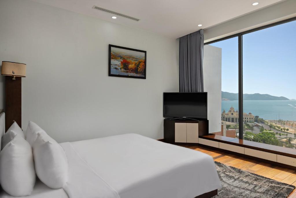 check lịch Oceanfront Nha Trang