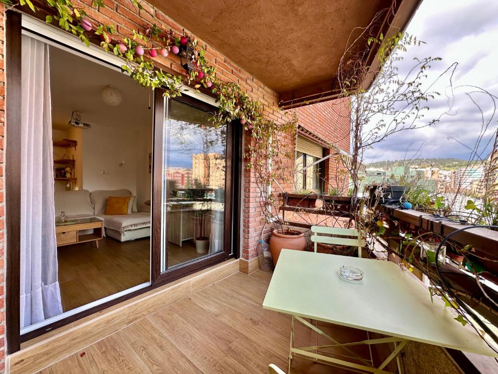 Apartamento Dalmases con Parking Gratis - Hermosas Vistas a Sierra Nevada