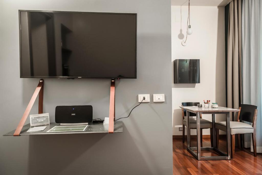 Montenapoleone Suites - Resim 38