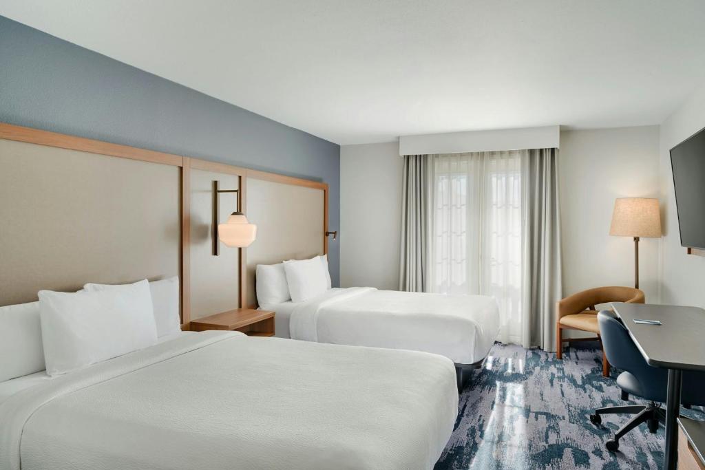 Fairfield Inn & Suites San Diego Old Town photo