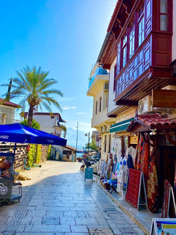 Hıdırlık Aparts در آنتالیا