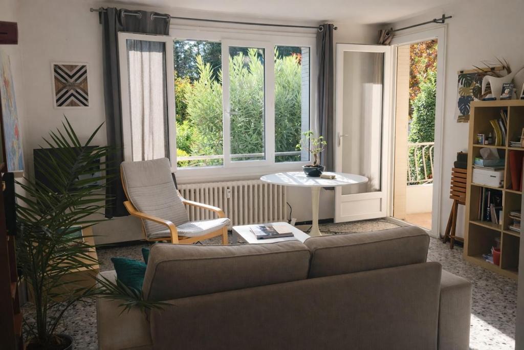 Appartement 2 chambres avec balcon - Tram proche