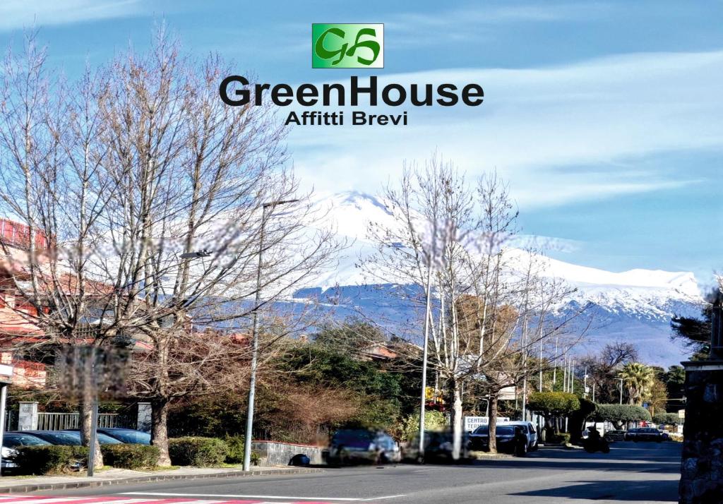 a sign that reads green house atfifth brew at Greenhouse in Mascalucia