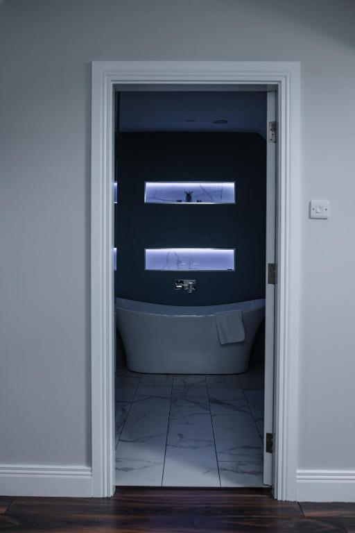 Brook Lodge Boutique Hotel photo