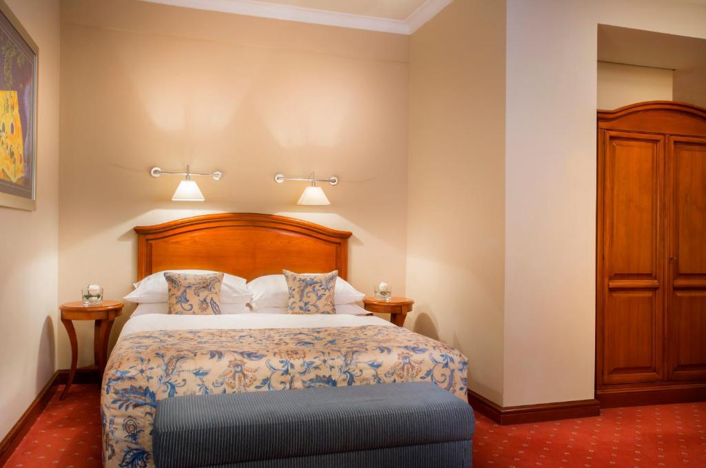 Best Western Premier Hotel Astoria - Resim 30