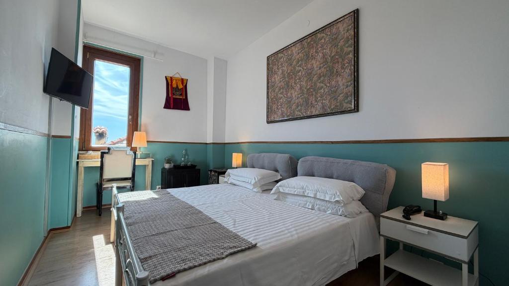 Hotel Villa Belvedere - Double Or Twin Room With Partial Sea View