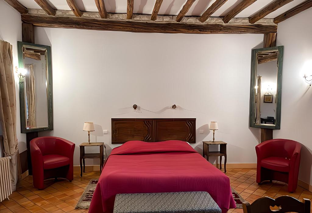 Manoir de la Maison Blanche - Comfort Triple Room With Shower