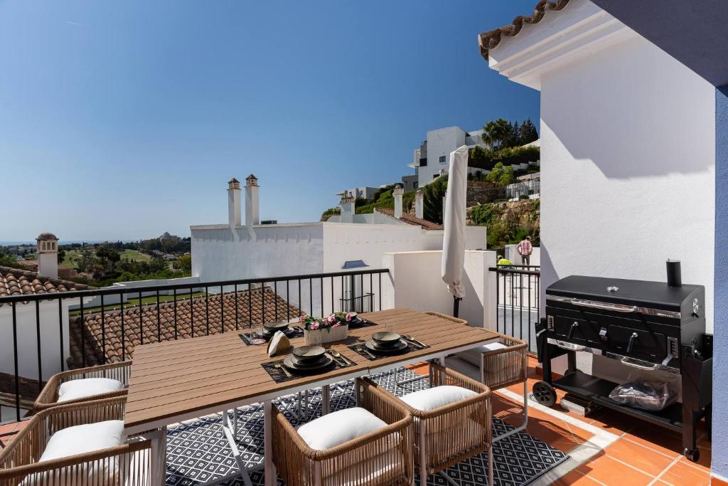 Modern Duplex with Jacuzzi, BBQ, Pool & Restaurant - Paraiso Pueblo 4 3