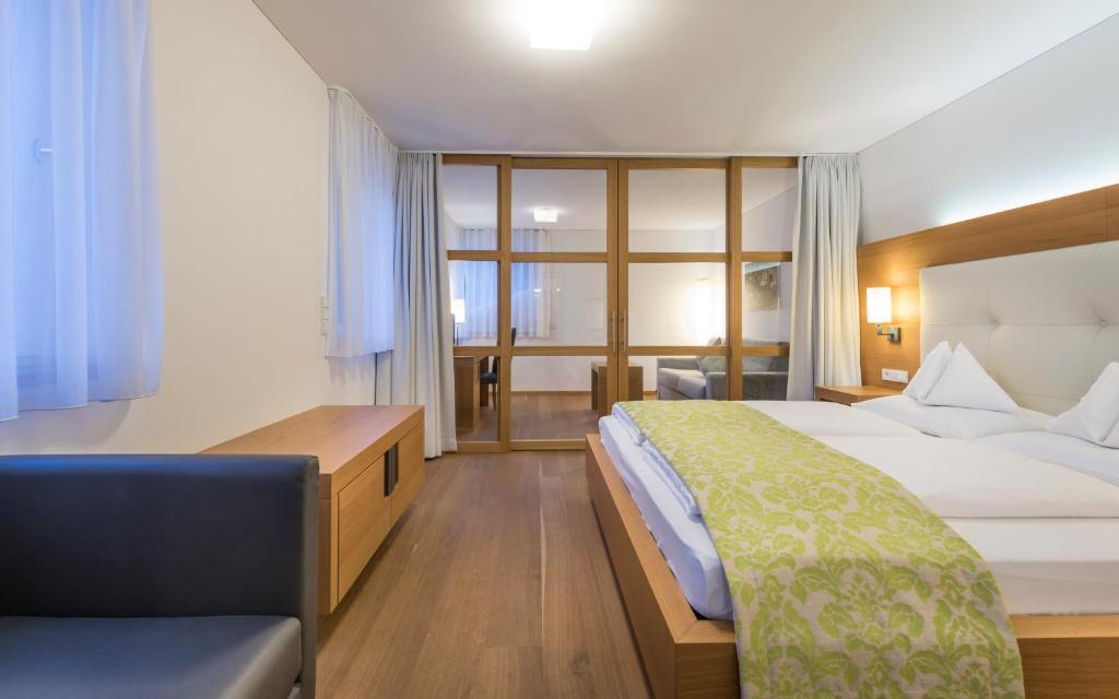 Postel nebo postele na pokoji v ubytování Vinschgerhof