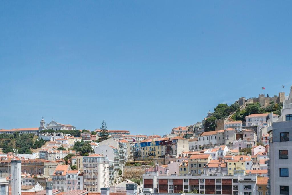 Entire Castle View Apartment in the Heart of Lisbon