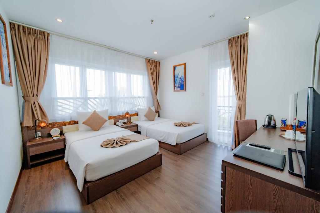 Ben Tre Riverside Resort - Family Deluxe River View