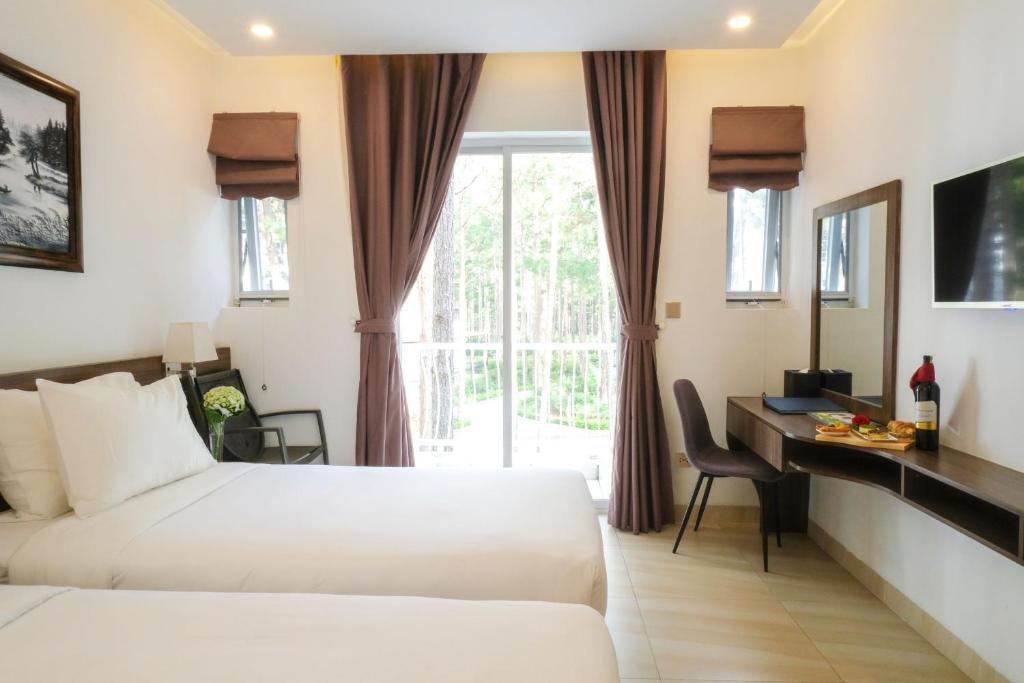Phòng 2 Giường Đơn Nhìn Ra Khu Vườn
