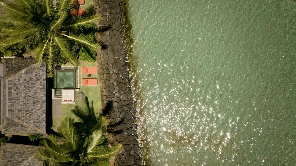 Oceanfront Pool Villa King