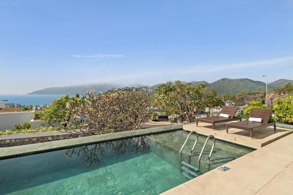 Ocean Front Villas Nha Trang liên hệ