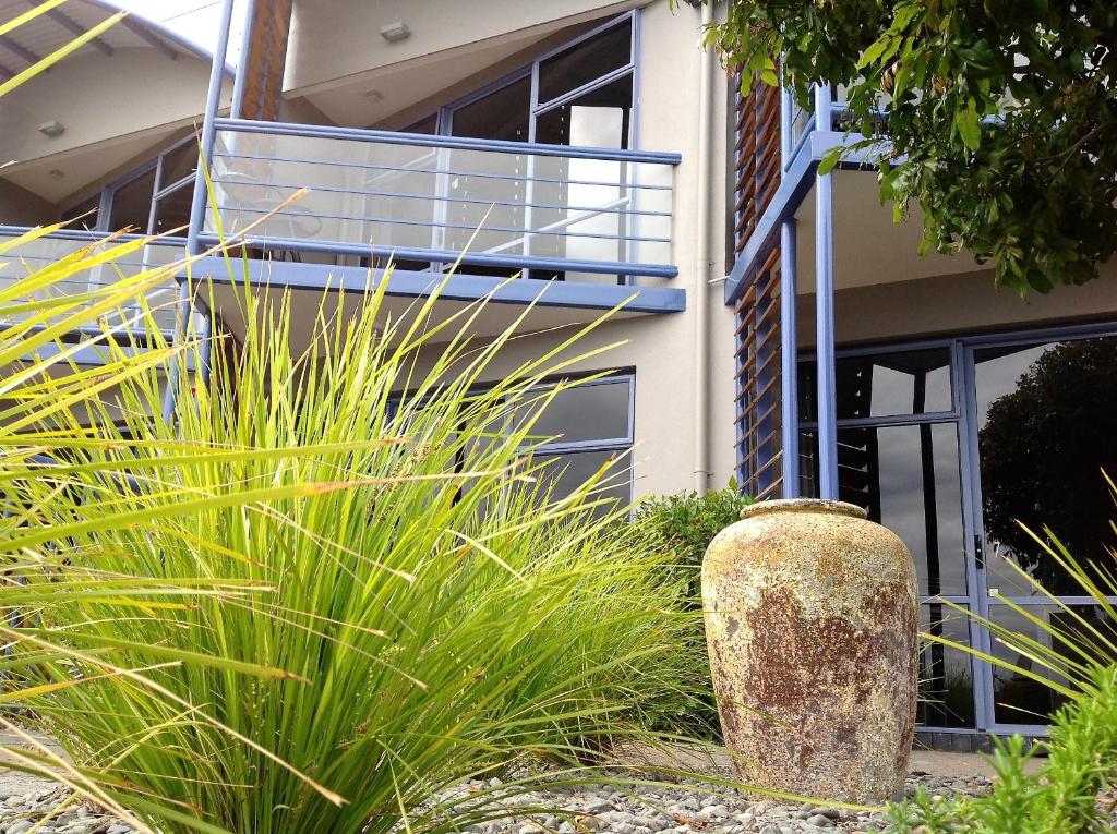 Sails on the Lake - Resim 27