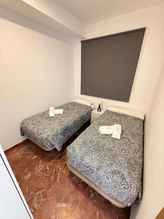 Apartamento de 2 dormitorios con terraza y vistas al mar