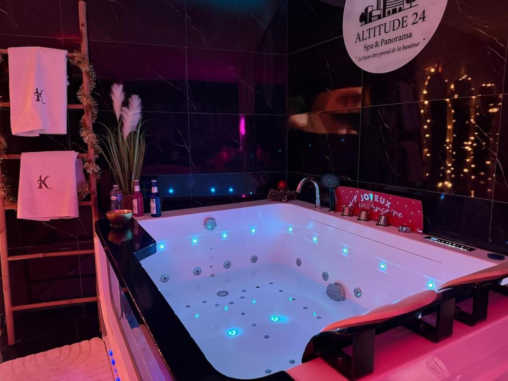 Altitude 24 Panorama and Spa – photo 25