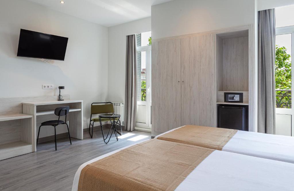 🏨 ¡Reservá en Hotel Mediodia! · MADRID ESPAÑA 🇪🇸