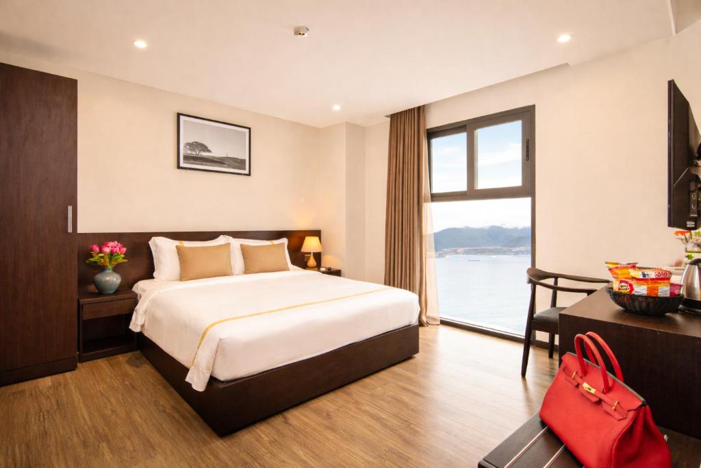 Phòng Deluxe Giường Đôi Nhìn Ra Biển