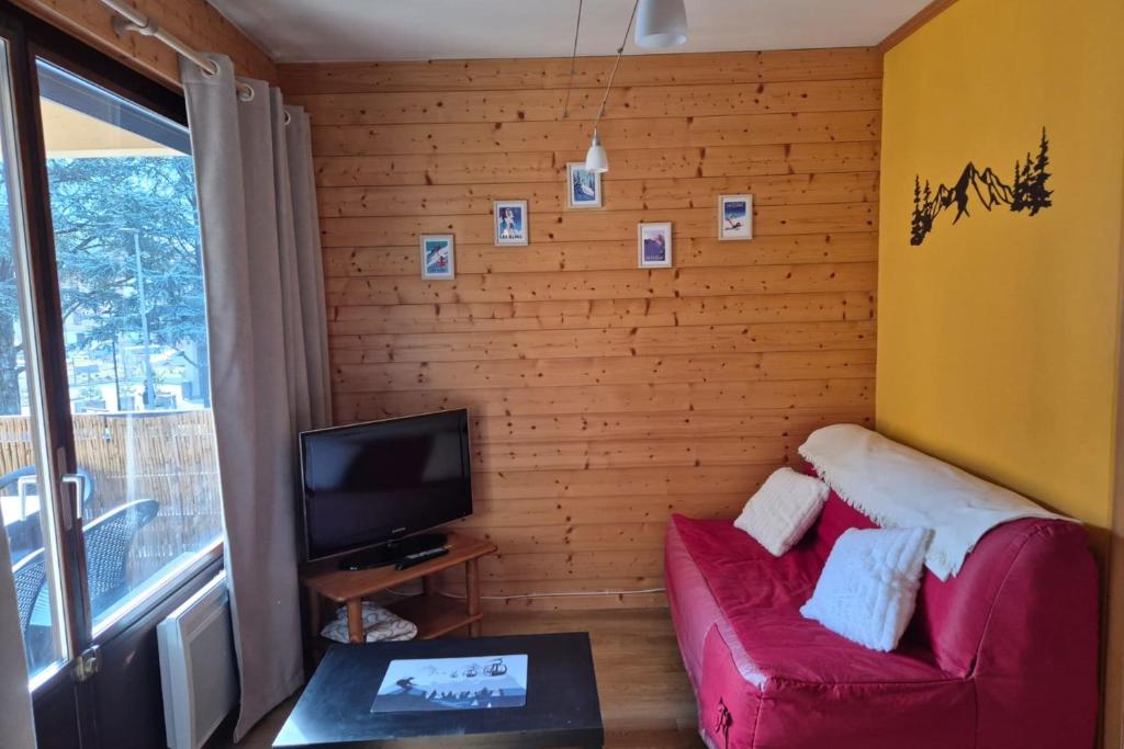 Apt in St Jean de Sixt Heart with Balcony
