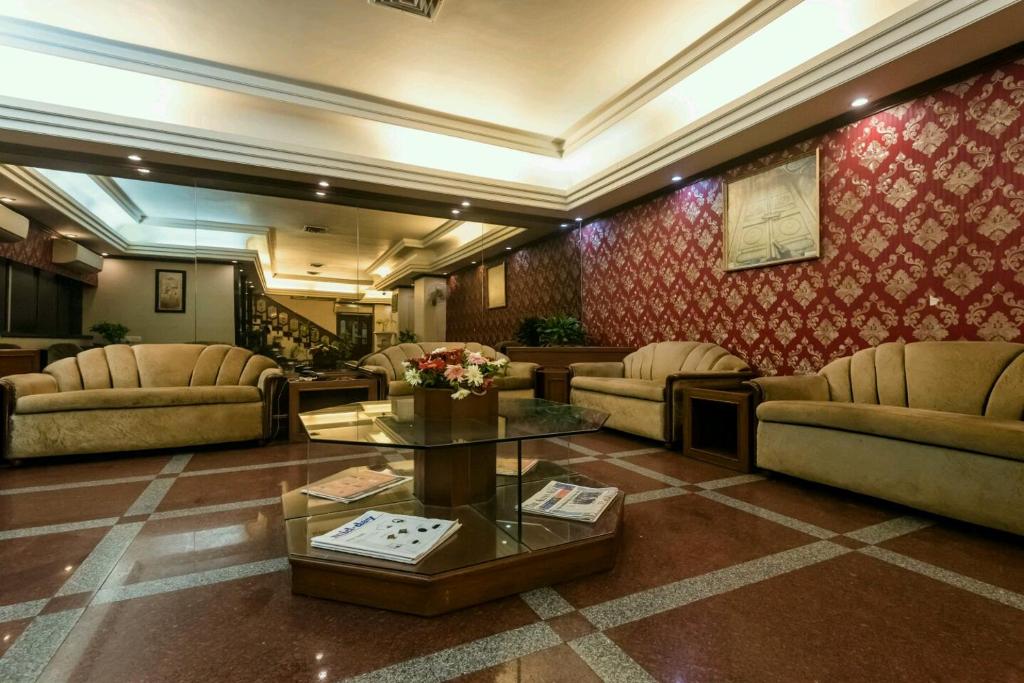 Hotel Mogul Palace - Housity