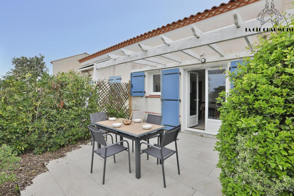 Maison paisible avec terrasse et piscine - Esprit vacances
