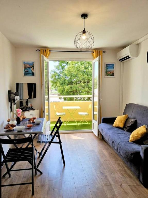 Port-Fréjus T2 Cosy, Plages & Base Nature, Parking