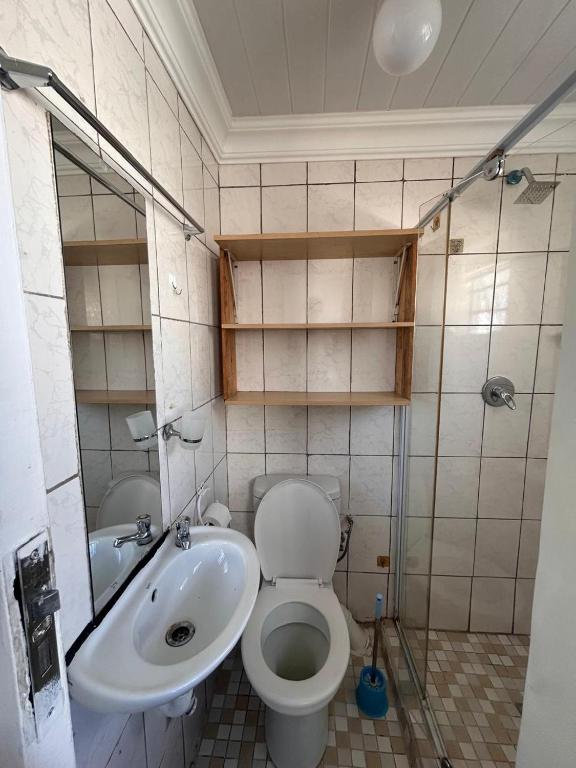 Black & White Guest House photo