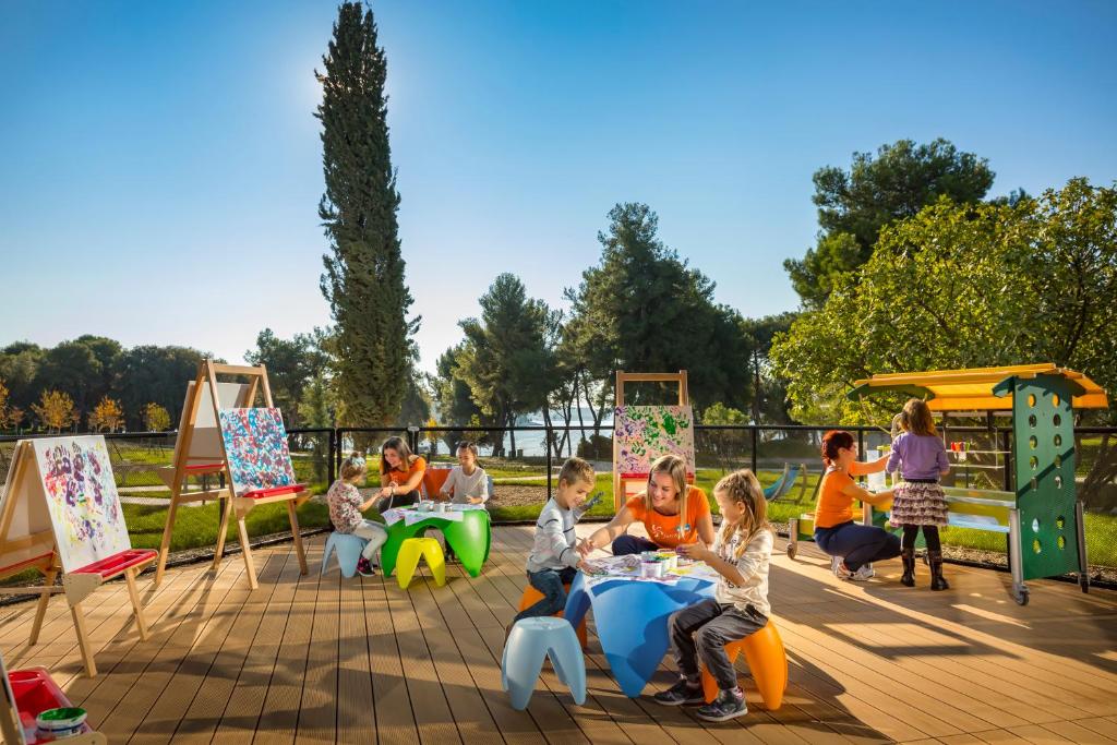 Herní místnost nebo prostor pro děti v ubytování Maistra Select Family Hotel Amarin