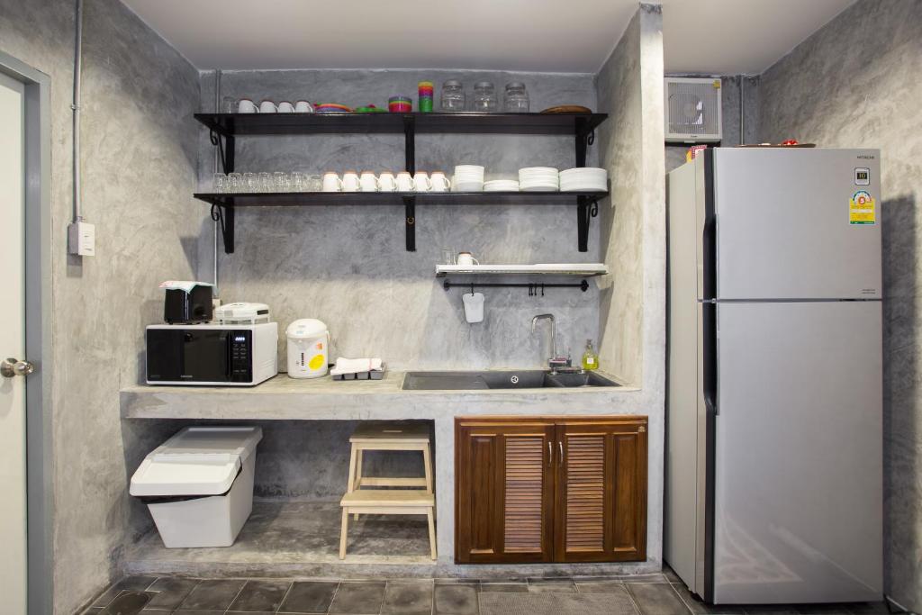 Kuchyň nebo kuchyňský kout v ubytování X9Hostel