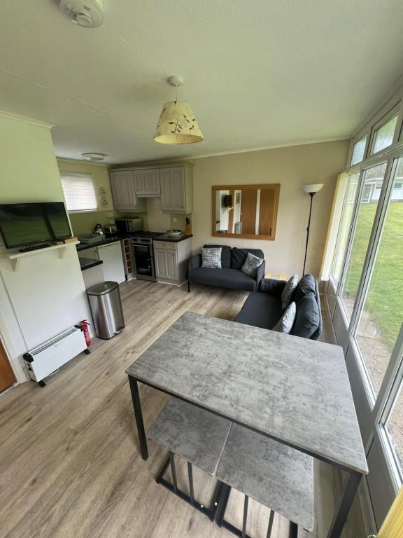 Cromer Coastal Retreat Kings Chalet Park - 两卧室小木屋