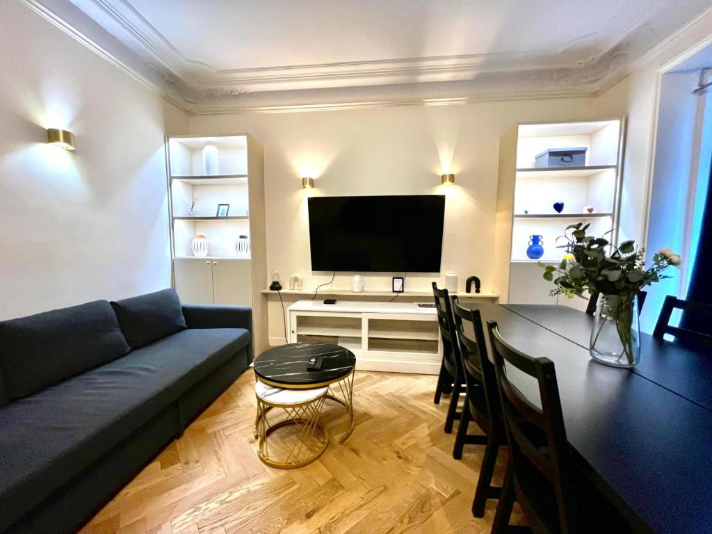 Magnifique Appartement - 3 BR-Arc de Triomphe