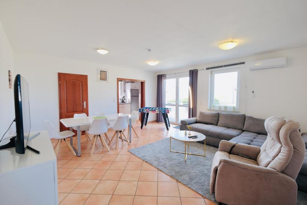 Apartment Hannover 7 Personen Monteure und Firmen Work and Stay - Housity