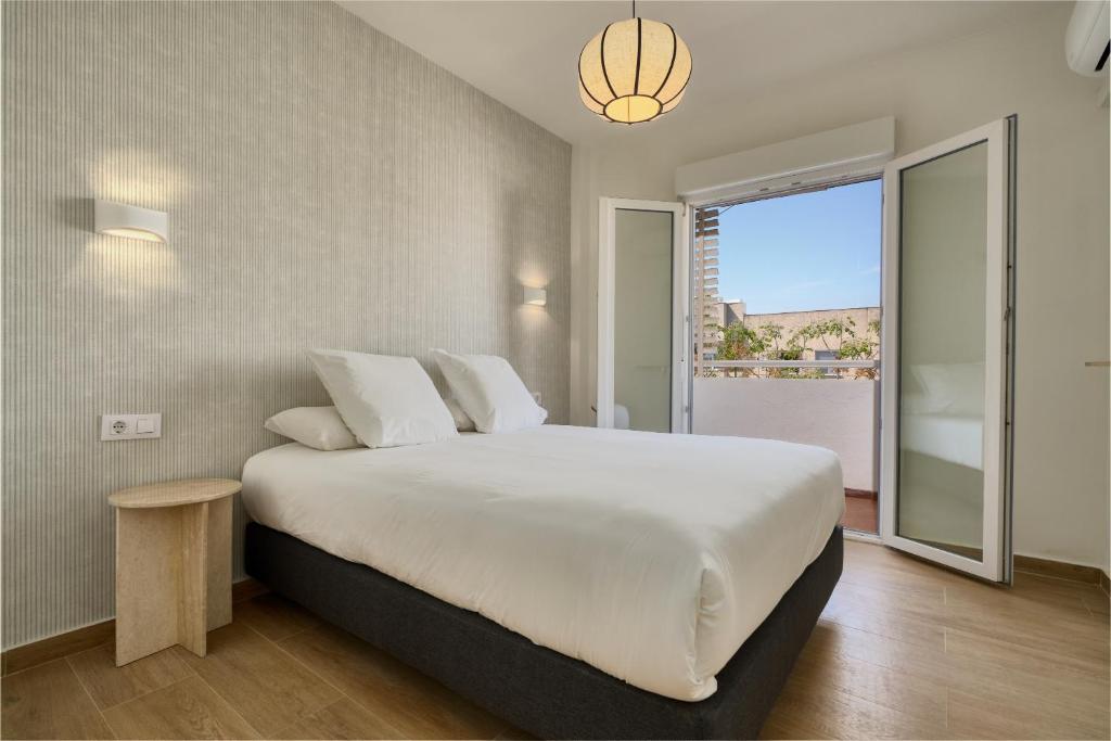 SUNN Apartments Amador de los Ríos, by Homing U