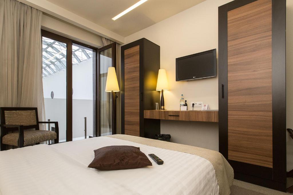 Europa Royale Bucharest - Resim 45