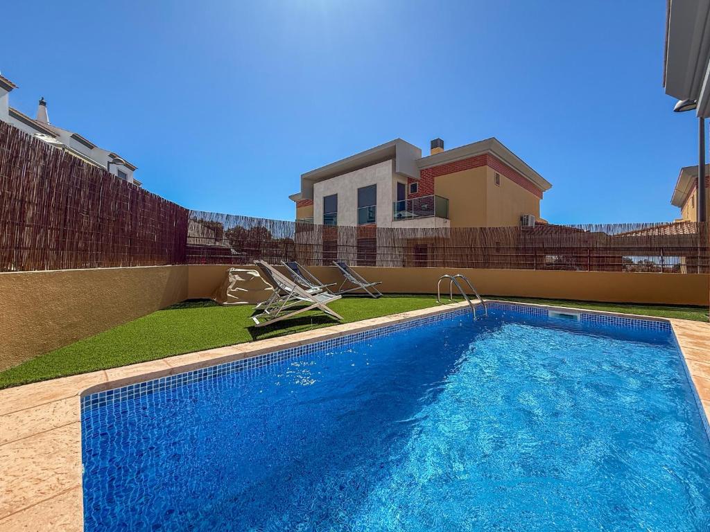 V4, Villa Jardins Branqueira9 near Beach, Albufeira