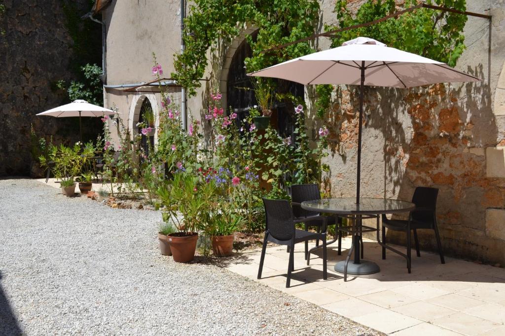 Le Manoir - Deluxe Queen Studio