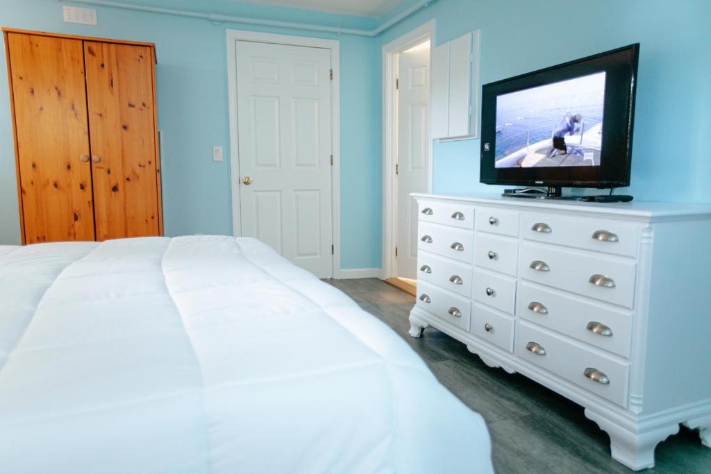 The Provincetown Hotel at Gabriel's photo