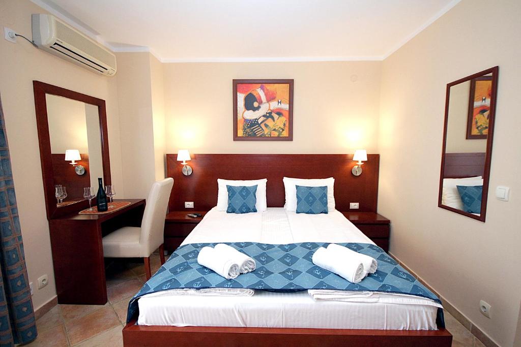 Postel nebo postele na pokoji v ubytování Apartments Villa Mare Mar