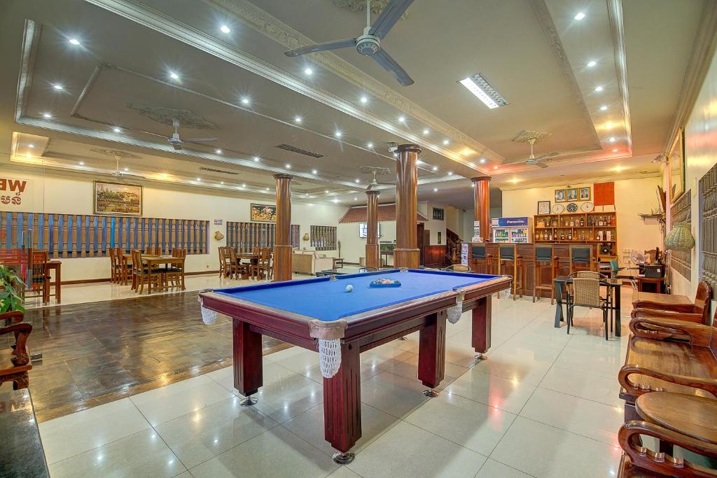 Biliár nebo kulečník v ubytování DV Angkor Villa