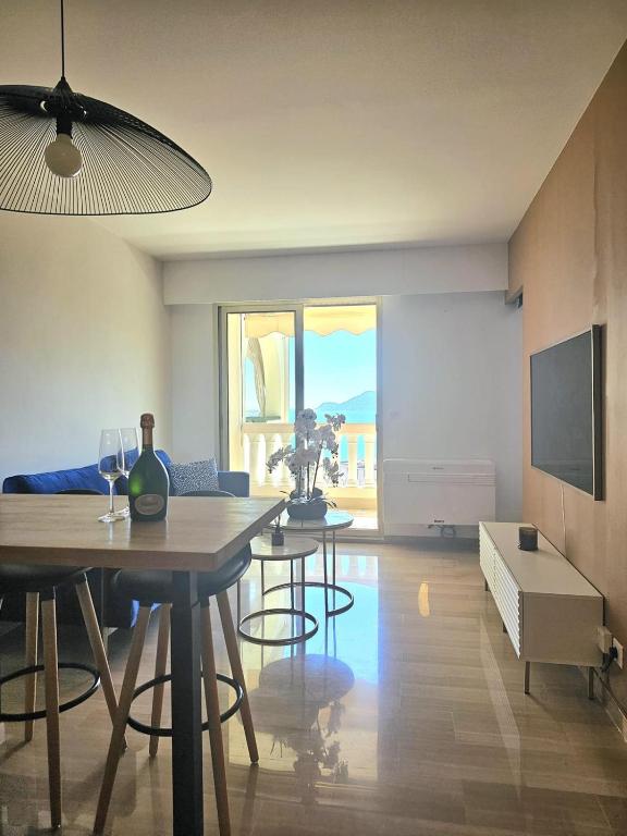 Cosy Short-Term Rental in Cannes