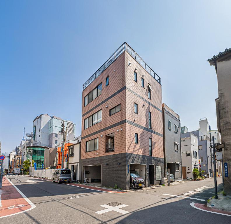Ueno-Asakusa Area Family APT, 7-min Walk to Metro