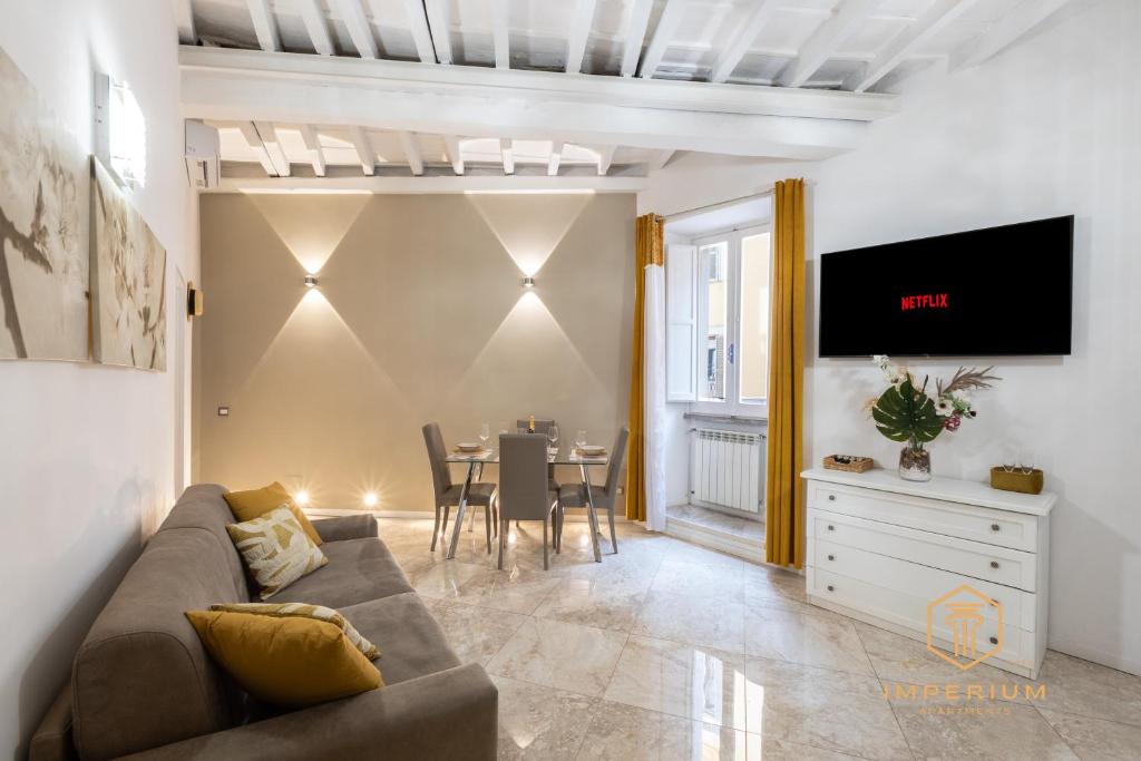 Castel Sant'Angelo Luxury Apt - Historic center, luxury design, 2-4 pax, A-C