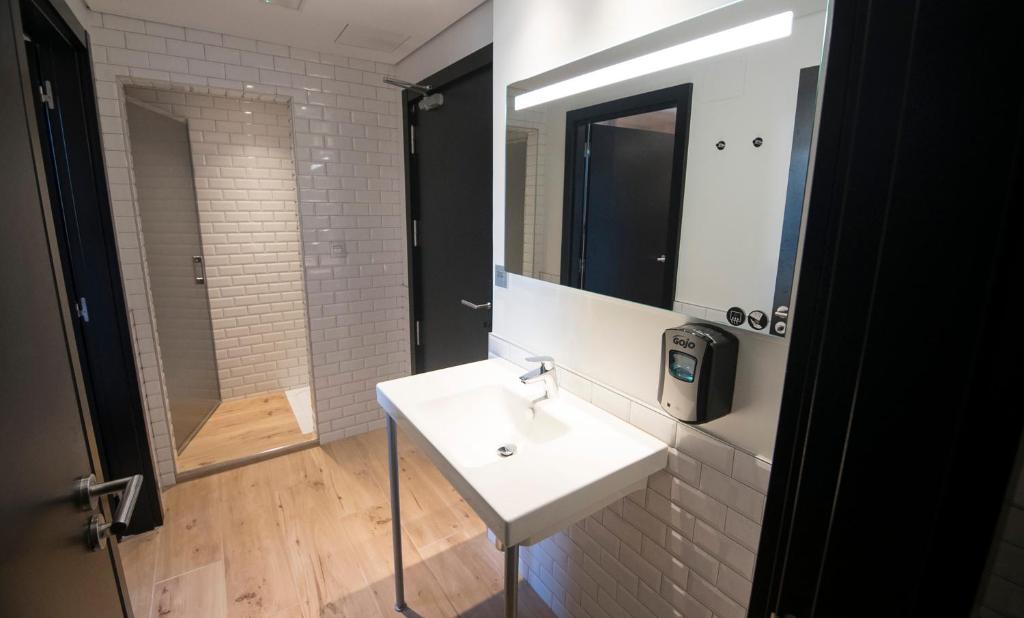 Un baño de Koisi Hostel