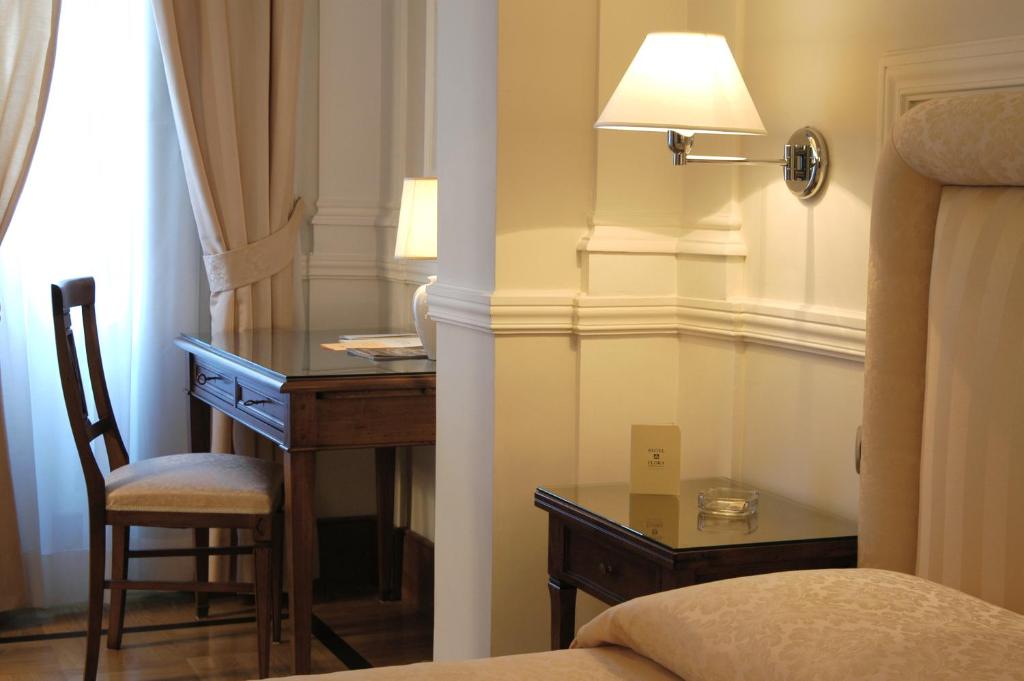 Posezení v ubytování Hotel Flora