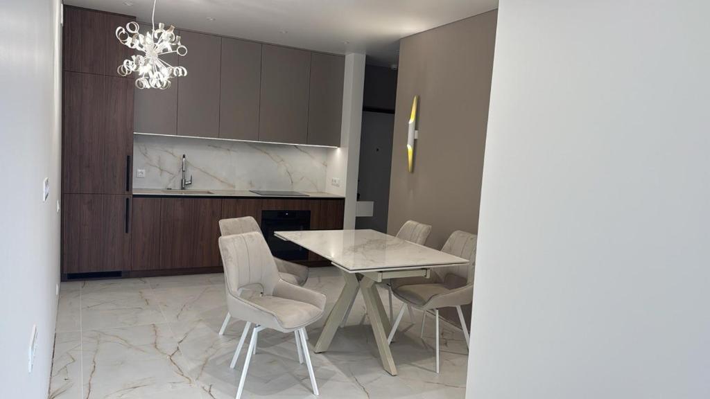 Business class Appartement Квартира в будинку бізнес класу головне фото