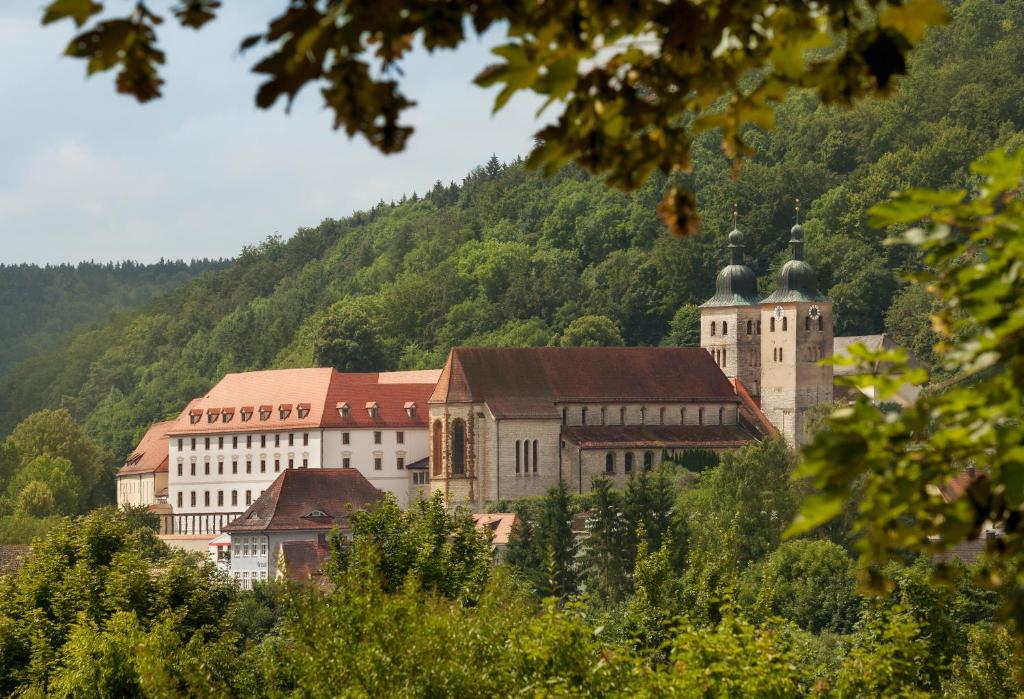 Gäste- und Tagungshaus Benediktinerabtei Plankstetten - Housity