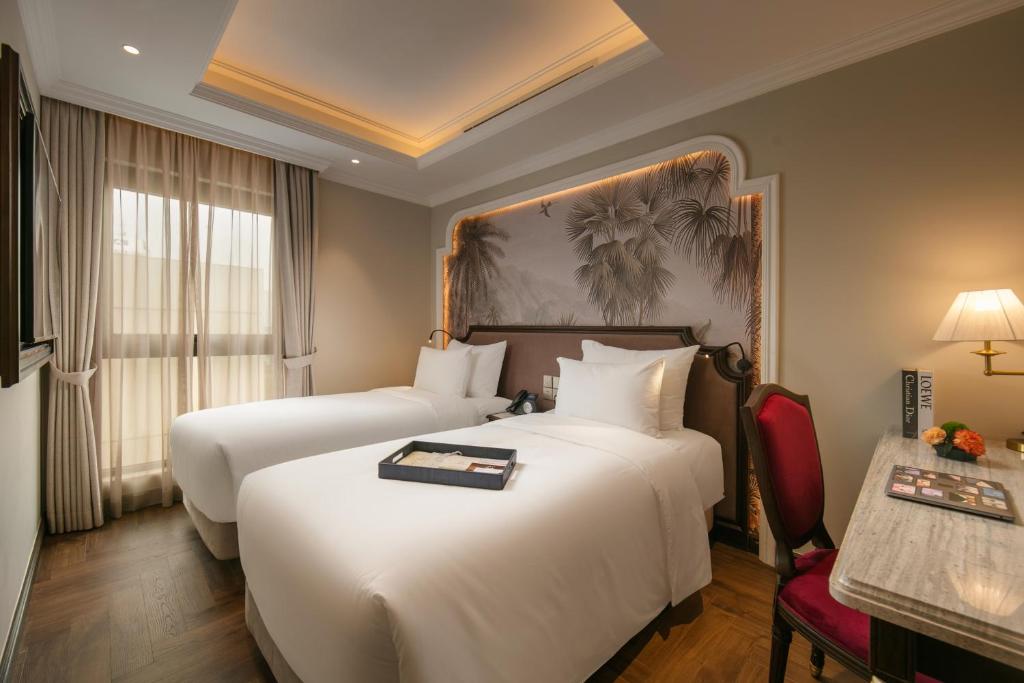 Phòng Thông Nhau Qua Cửa Nối