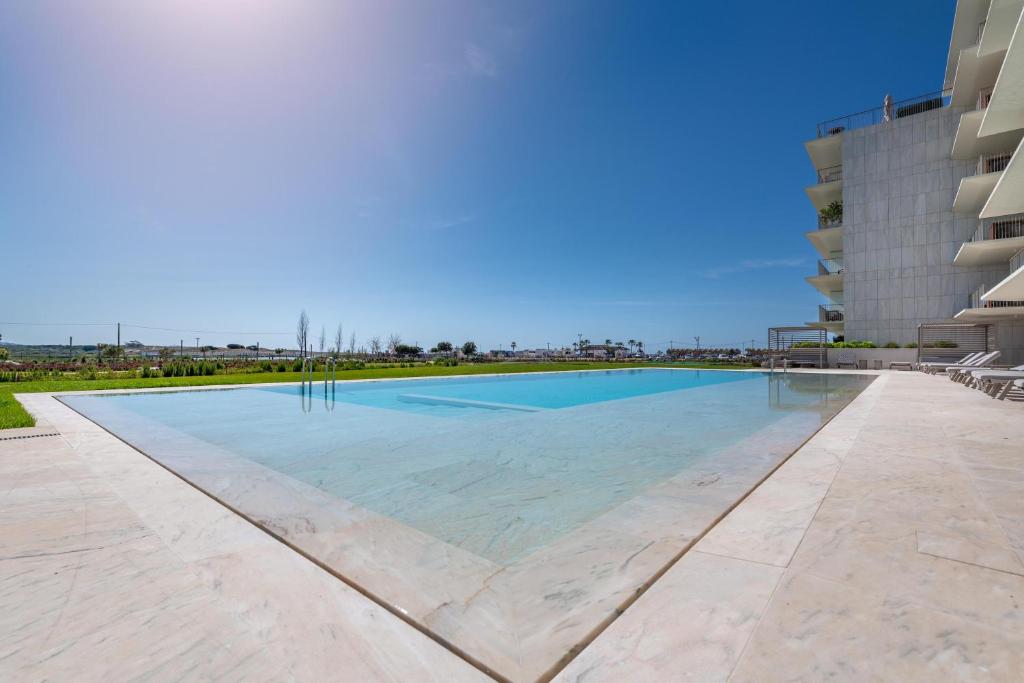 Cond Bayline - Pota - Pool - Gym - SPA - BY BEDZY