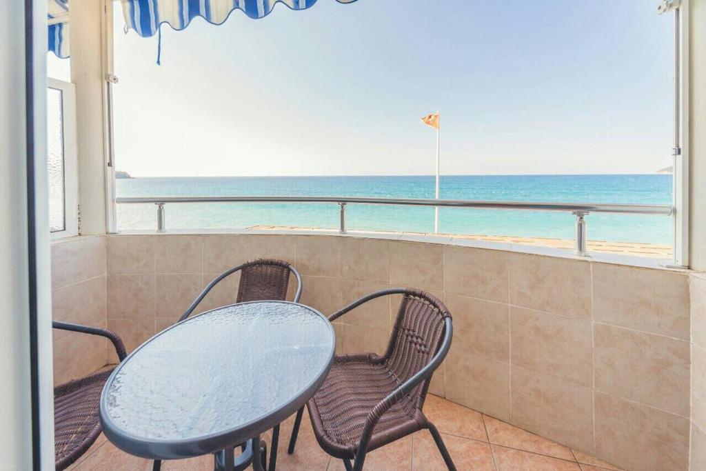Nespecifikovaný výhled na moře nebo výhled na moře při pohledu z aparthotelu